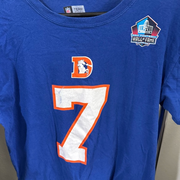 NFL Hall of Fame Denver Broncos John Elway Men’s T-Shirt - Picture 2 of 4